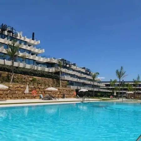 The Golden Oasis Penthouse דירה *