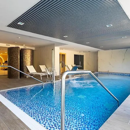 Διαμέρισμα The Golden Oasis Penthouse Εστεπόνα