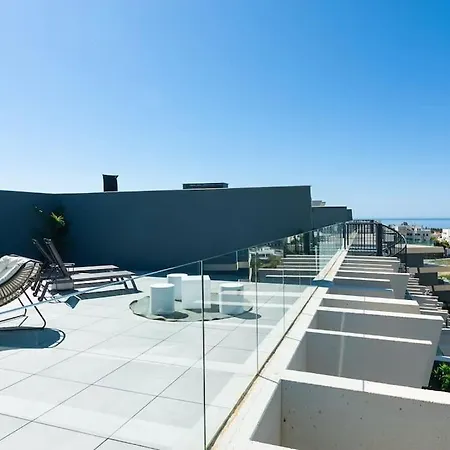 The Golden Oasis Penthouse * Εστεπόνα